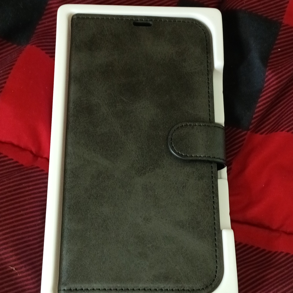 Phone Case Compatible w iPhone 14 Max